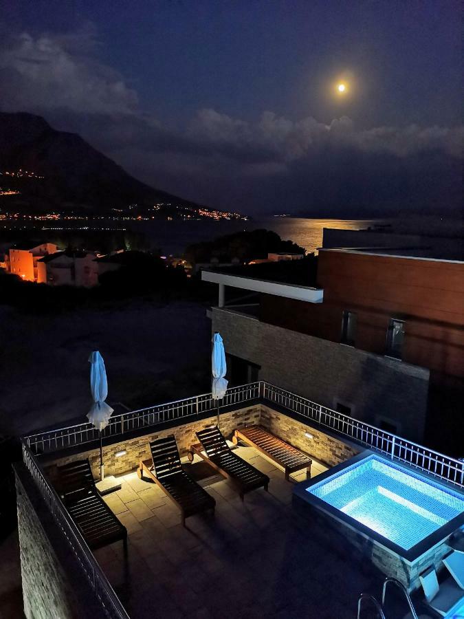 אומיס Villa Sara With Sea View And Private Heated Pool מראה חיצוני תמונה